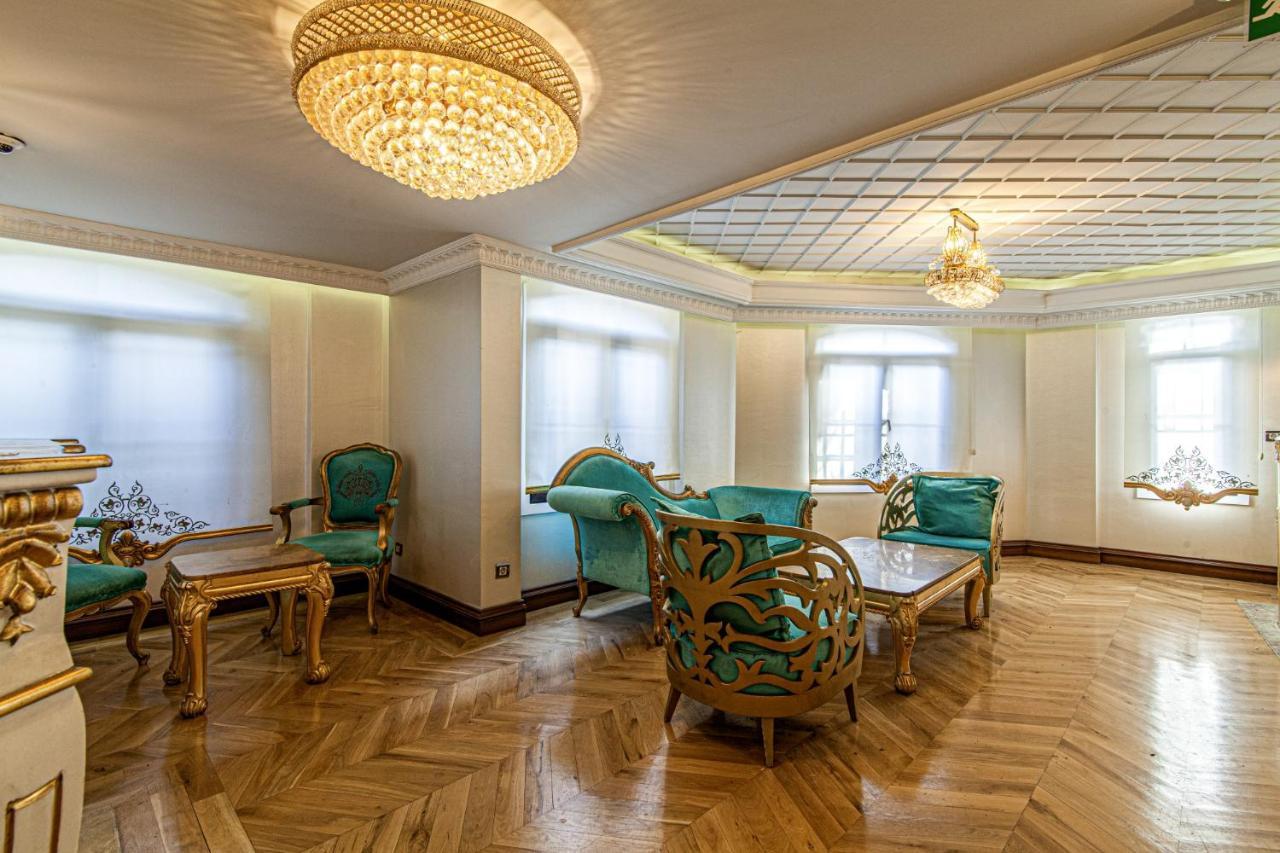 Stylish Studio In Historic Mansion In Beylerbeyi Apartment
